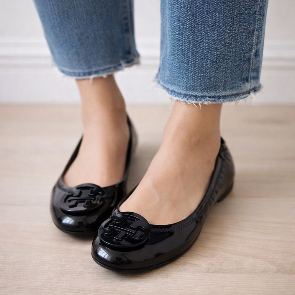 Tory Burch Black Patent Leather Ballet Flats Reva Logo Medallion Size 8.5 (Est)